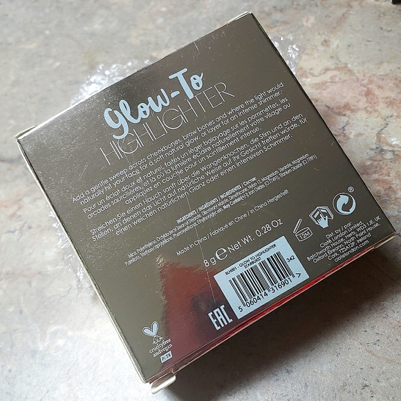 Ciate London  glow-to highlighter in Starburst - Picture 2 of 7